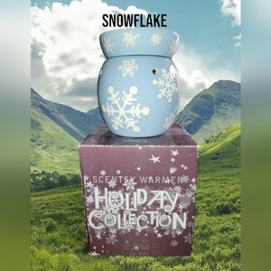 Snowflake ( Blue) FULL SIZE WAX WARMER BY SCENTSY